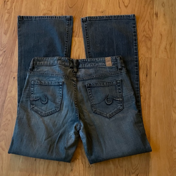 Maurices Jeans (5/6) - Picture 1 of 3